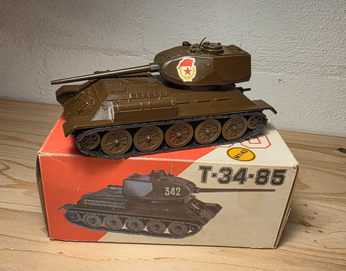 Panzer arsenal - t-34/85,