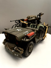 Vintage Metal US Army 2L-2611